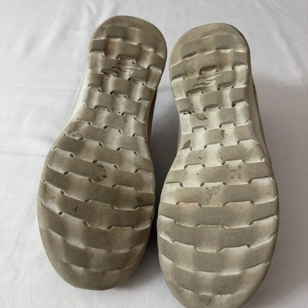 Skechers On-The-Go Lite Boat Shoes Womens 6.5 Tan Goga Max Deck 15430 Comfy Shoe